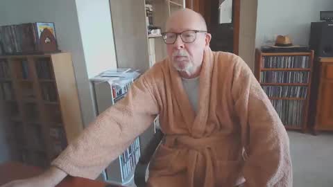  Papi  online show from 8, 11, 2025