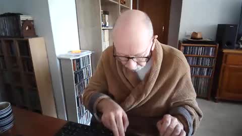  Papi  online show from 19, 12, 2025