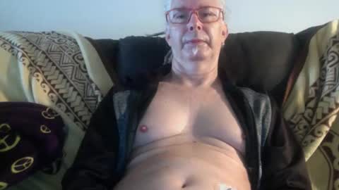 Snapshot of 808dred chatting on 9, 2, 2026 808dred online show from 9, 2, 2026