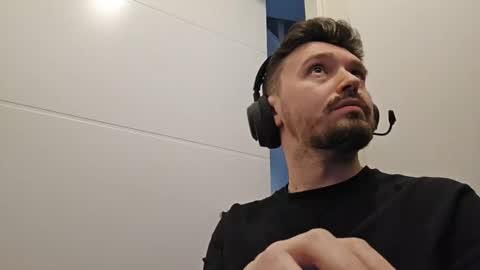 8inchdude93 online show from 9, 3, 2026