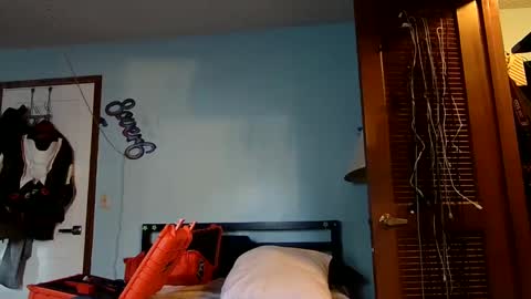 8over6 online show from 15, 2, 2025