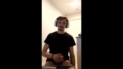 Alex online show from 11, 5, 2026