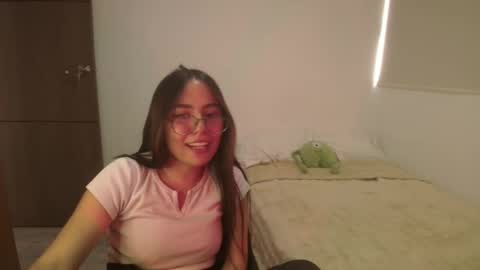 Snapshot of _abbyyyy_ chatting on 13, 5, 2026 abby 3 online show from 13, 5, 2026