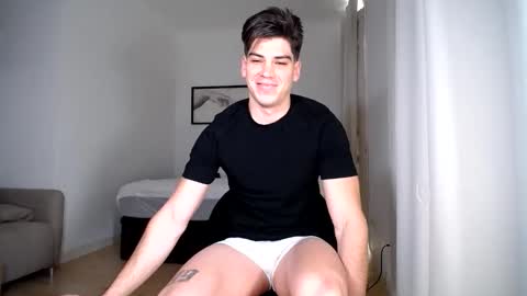 Snapshot of _aesthetic chatting on 10, 4, 2026 _aesthetic online show from 10, 4, 2026