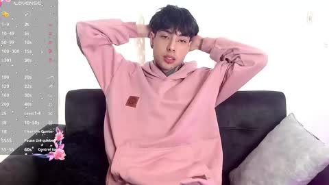 _alexblunt_ online show from 28, 12, 2024