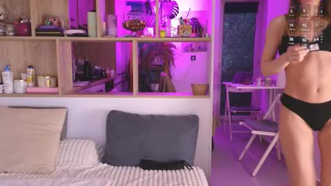 Mia online show from 13, 2, 2026