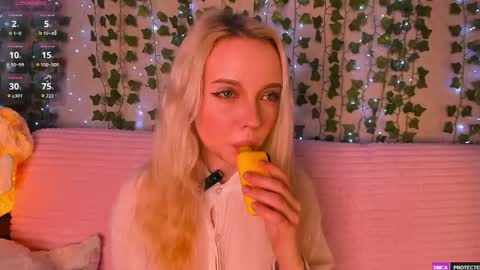Snapshot of _angeldust_1 chatting on 6, 6, 2026 Emily online show from 6, 6, 2026