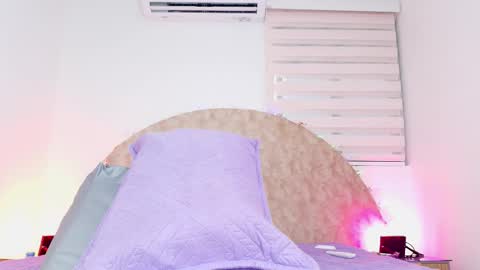 Any online show from 3, 12, 2025