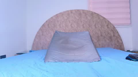 Snapshot of _aniisha_ chatting on 19, 7, 2026 Any online show from 19, 7, 2026