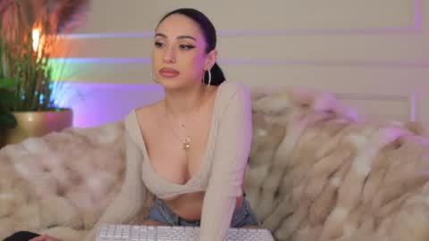 Snapshot of _anna_bloom chatting on 28, 4, 2026 Anna online show from 28, 4, 2026