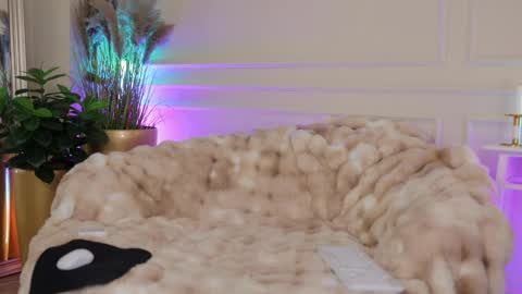 Snapshot of _anna_bloom chatting on 4, 5, 2026 Anna online show from 4, 5, 2026