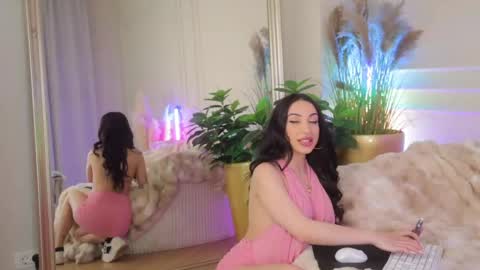 Snapshot of _anna_bloom chatting on 7, 5, 2026 Anna online show from 7, 5, 2026