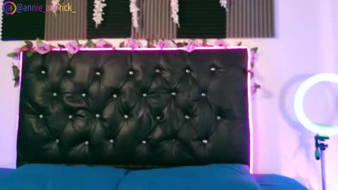 Snapshot of _annie_andrick_ chatting on 4, 3, 2026 Annie Andrick online show from 4, 3, 2026