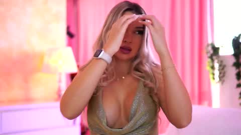 Snapshot of _arielle chatting on 9, 1, 2026 Arielle online show from 9, 1, 2026