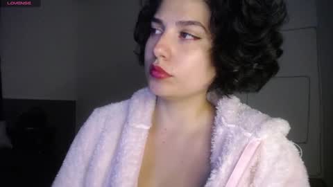 atenea online show from 4, 1, 2025