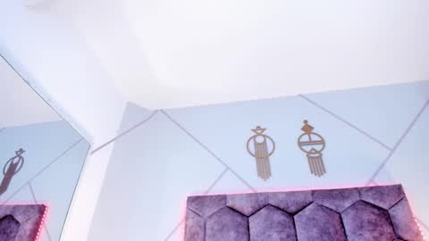 _aurora_collins_ online show from 6, 11, 2025