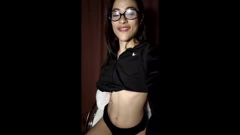 Snapshot of _available_ chatting on 29, 3, 2026 _available_ online show from 29, 3, 2026