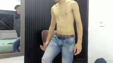 Snapshot of _axel_09 chatting on 18, 4, 2026 _axel_09 online show from 18, 4, 2026