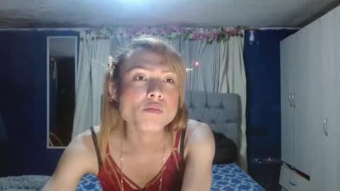 Snapshot of _azalea_65 chatting on 30, 10, 2025 _azalea_65 online show from 30, 10, 2025