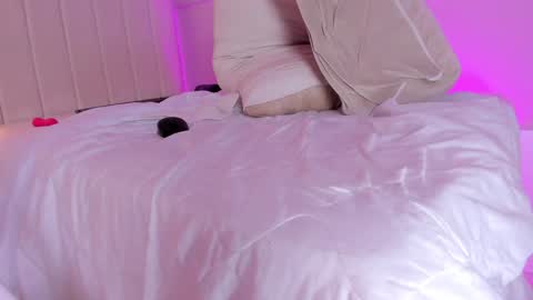 Hi guys i am Bianca  online show from 5, 12, 2024