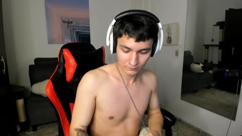 Snapshot of _blakee chatting on 18, 12, 2024 B L A K E online show from 18, 12, 2024