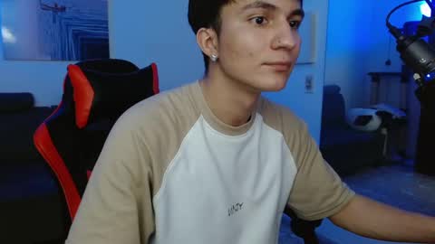 Snapshot of _blakee chatting on 10, 2, 2025 B L A K E online show from 10, 2, 2025