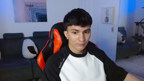 Snapshot of _blakee chatting on 24, 2, 2025 B L A K E online show from 24, 2, 2025