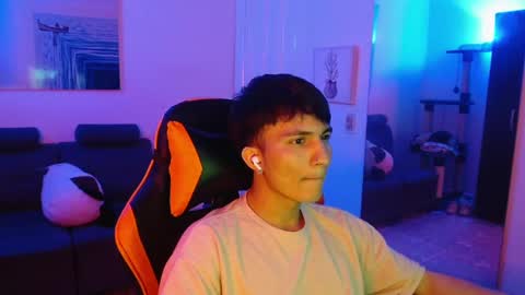 Snapshot of _blakee chatting on 4, 3, 2025 B L A K E online show from 4, 3, 2025