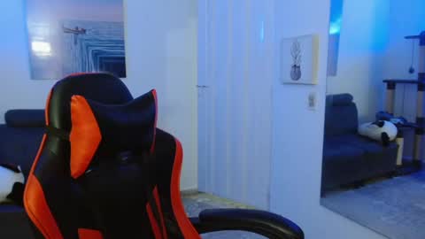 Snapshot of _blakee chatting on 7, 3, 2025 B L A K E online show from 7, 3, 2025