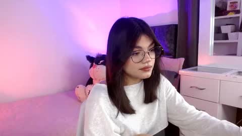   online show from 25, 10, 2025