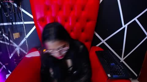 Bella online show from 1, 3, 2025