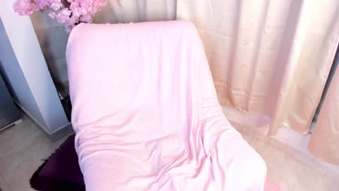 Snapshot of _cat_18 chatting on 1, 1, 2025 You can Call me Kitty Cat online show from 1, 1, 2025