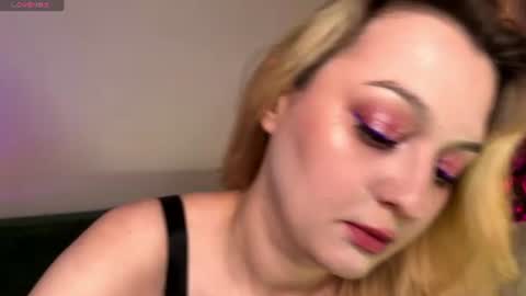 Christina Chris online show from 23, 6, 2026