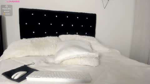 Snapshot of _cereza_ chatting on 16, 6, 2026 Bella online show from 16, 6, 2026