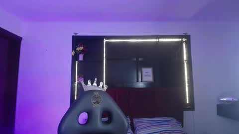 _charlotte_collins_ online show from 30, 3, 2026