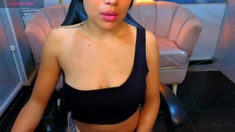 Snapshot of _charlottee_b chatting on 24, 7, 2026 _charlottee_b online show from 24, 7, 2026