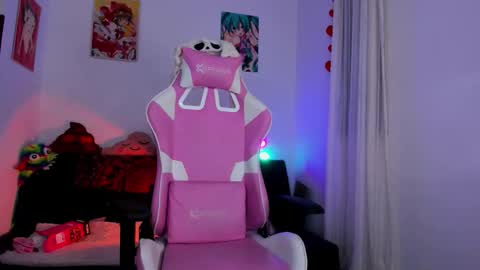  Chloe  online show from 29, 9, 2025