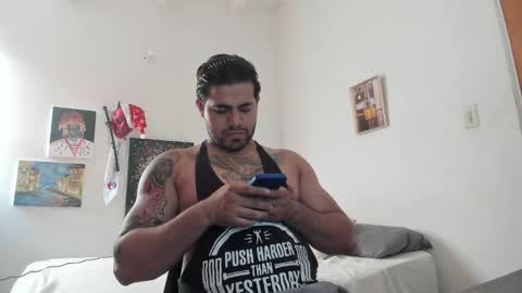 Snapshot of _coddy_ chatting on 1, 1, 2025 coddy nolove online show from 1, 1, 2025