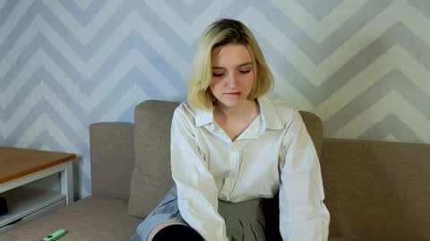 Snapshot of _cozyrose chatting on 13, 10, 2025 Stacy online show from 13, 10, 2025