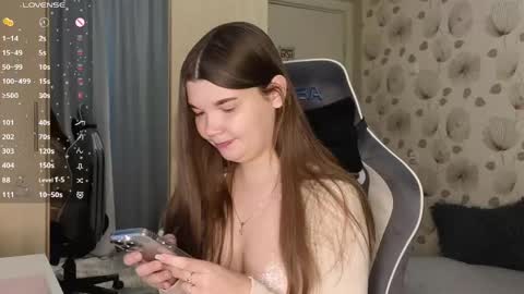 Snapshot of _cute_ice chatting on 15, 4, 2026 _cute_ice online show from 15, 4, 2026