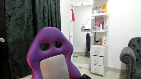 Katherine   Shedule  10pm -4 am  Colombia hour online show from 21, 10, 2025