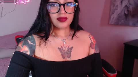 Snapshot of _dennise chatting on 13, 9, 2025 _dennise online show from 13, 9, 2025