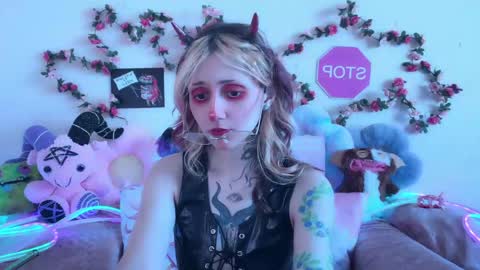 Snapshot of _devilbaby chatting on 19, 5, 2026 Kate online show from 19, 5, 2026
