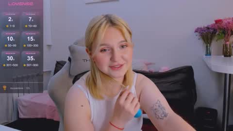 Snapshot of _dewpoint_ chatting on 17, 9, 2025 Ri online show from 17, 9, 2025