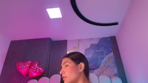 Dione online show from 4, 3, 2026