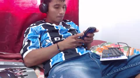 Snapshot of _duvan_123 chatting on 18, 12, 2025 _duvan_123 online show from 18, 12, 2025