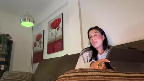 Snapshot of _elena_barra chatting on 25, 10, 2025  elena barra online show from 25, 10, 2025