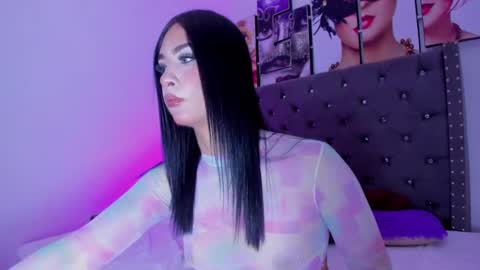 Elettra online show from 15, 2, 2025