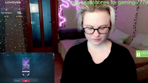 Snapshot of _elven_dreams__ chatting on 20, 1, 2025 chloue and Gretta online show from 20, 1, 2025