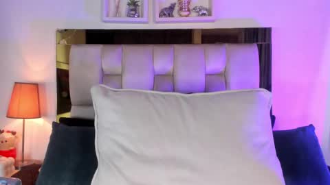 Isabella online show from 10, 2, 2026